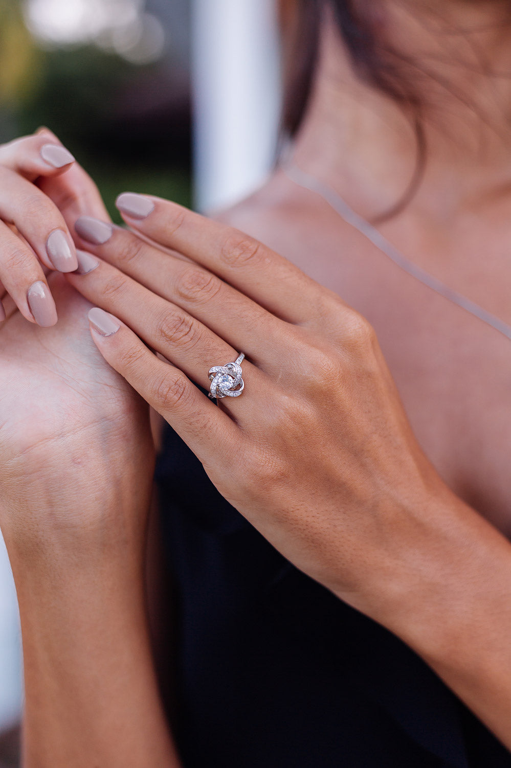 Sterling Silver Engagement Rings: A Guide to Making the Right Choice - Aspect Jewellery