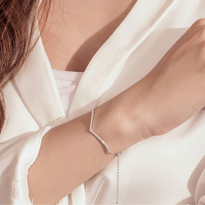 Geometric V Shape Bracelet in 925 Sterling Silver - Aspect Jewellery