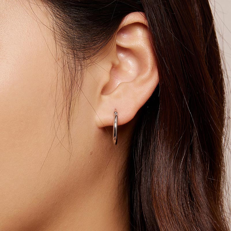 Simple Medium Hoop Earrings in 925 Sterling Silver - Aspect Jewellery